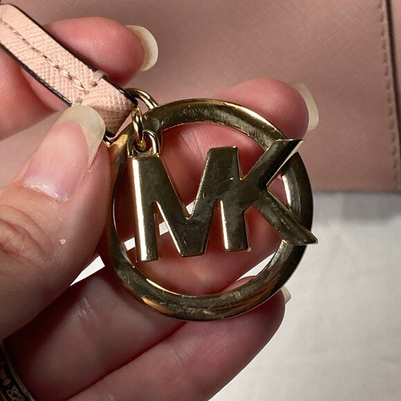 Michael Kors Purse 11" Tall Pink Leather Pockets 12x4.5 - Picture 2 of 8